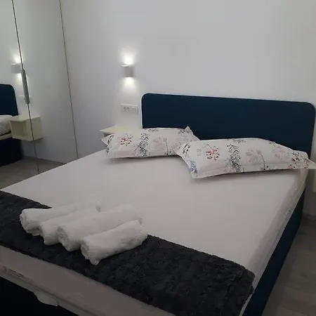 Apartman Nevena Apartment *